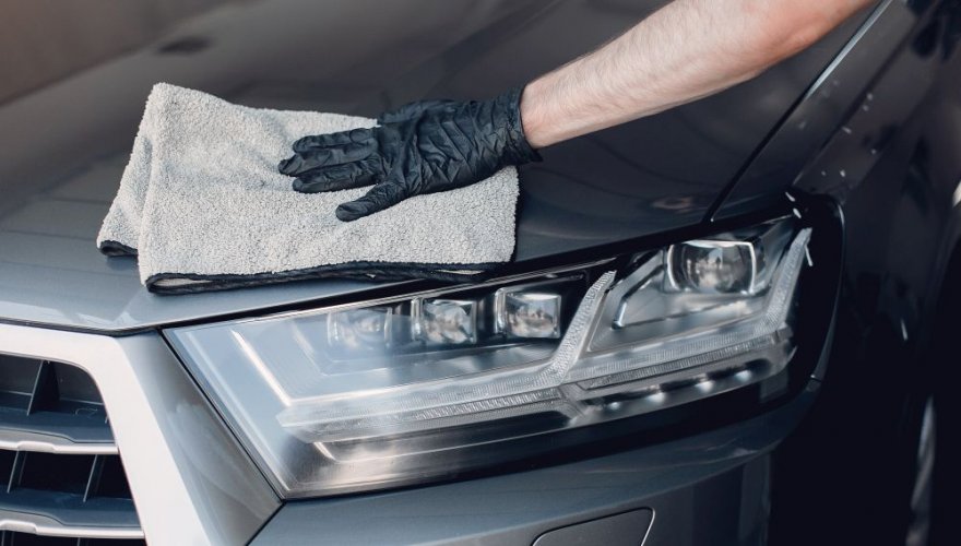 Jak wybrać lakier samochodowy